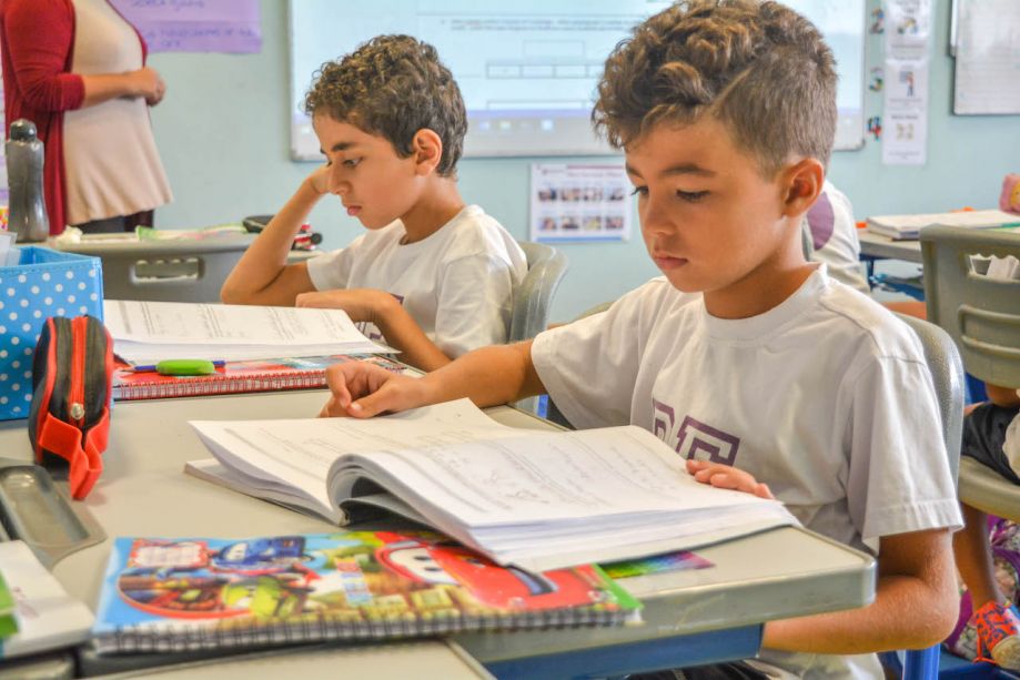 Metropolitan School image